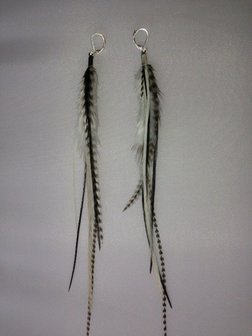 Feather earring Black