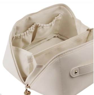 Victoria Vynn Cosmetica Tas &ndash; Ecru 